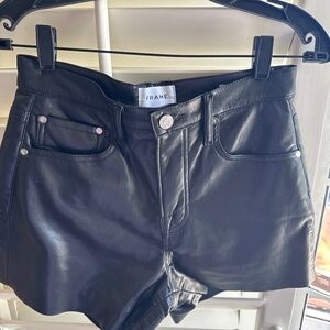 Frame leather shorts